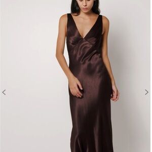 Moon Dance Verona Elegant Brown Sleeveless Dress